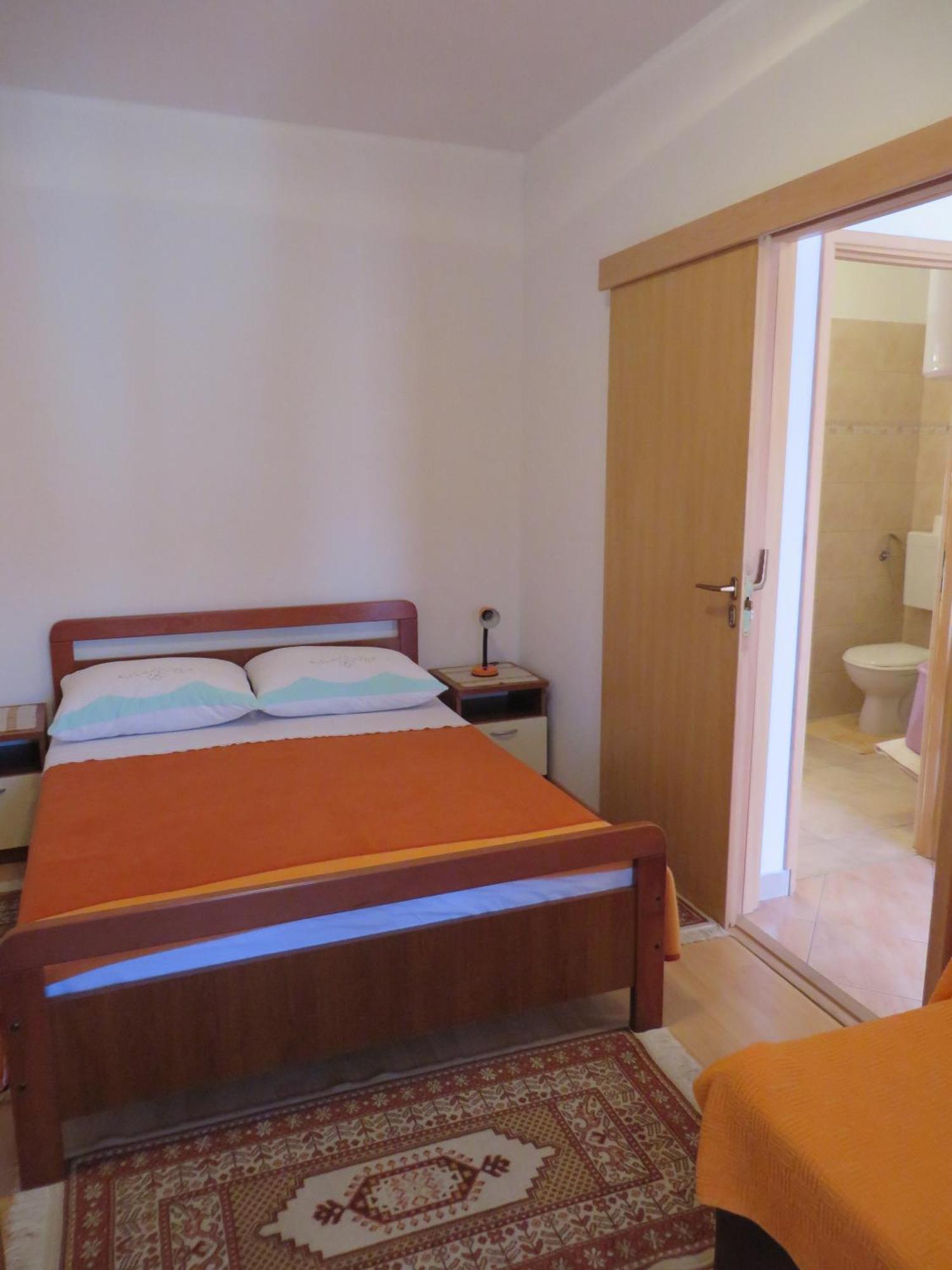 Apartment Cvita Биоград на Мору Екстериор снимка