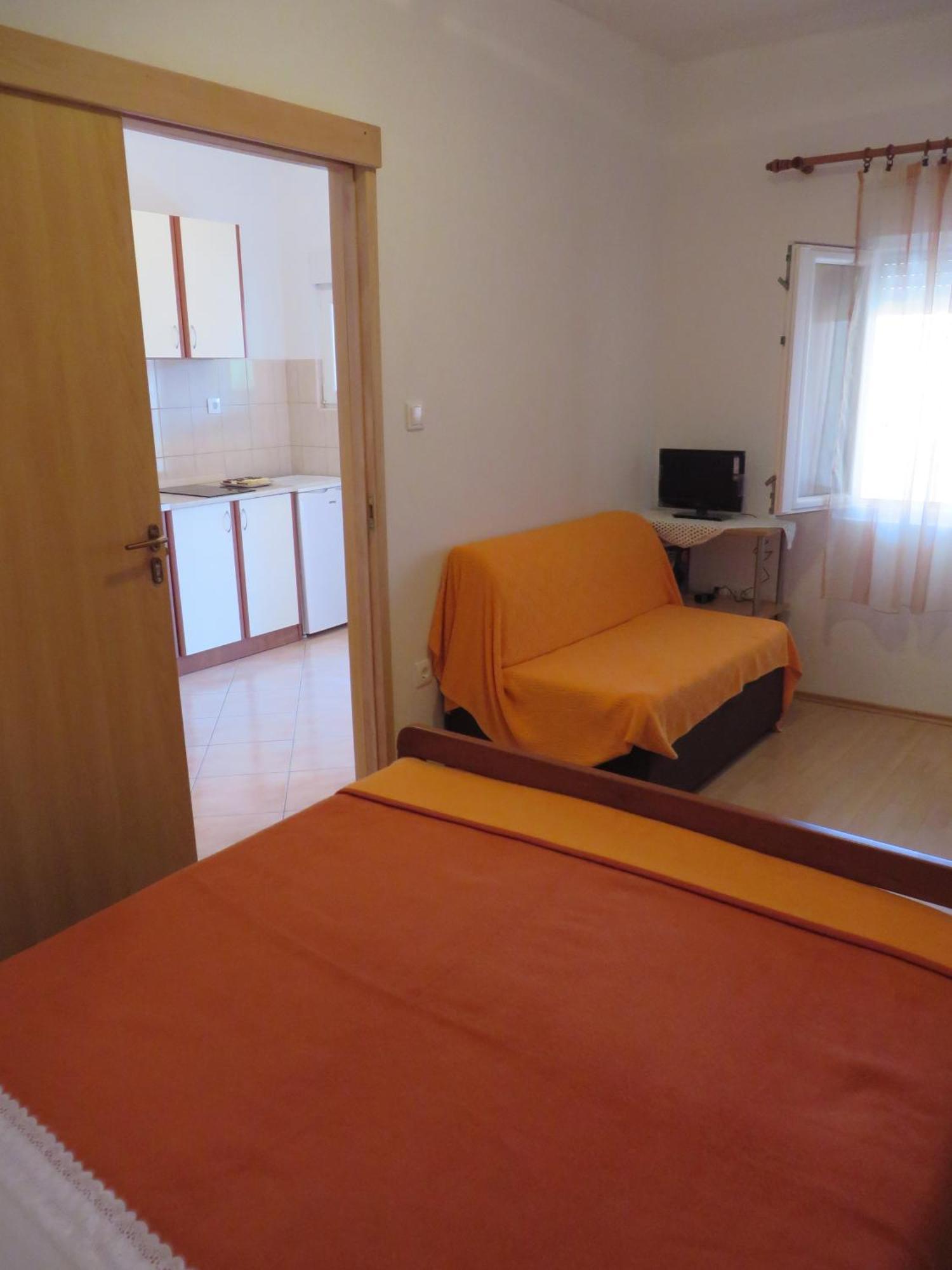 Apartment Cvita Биоград на Мору Екстериор снимка