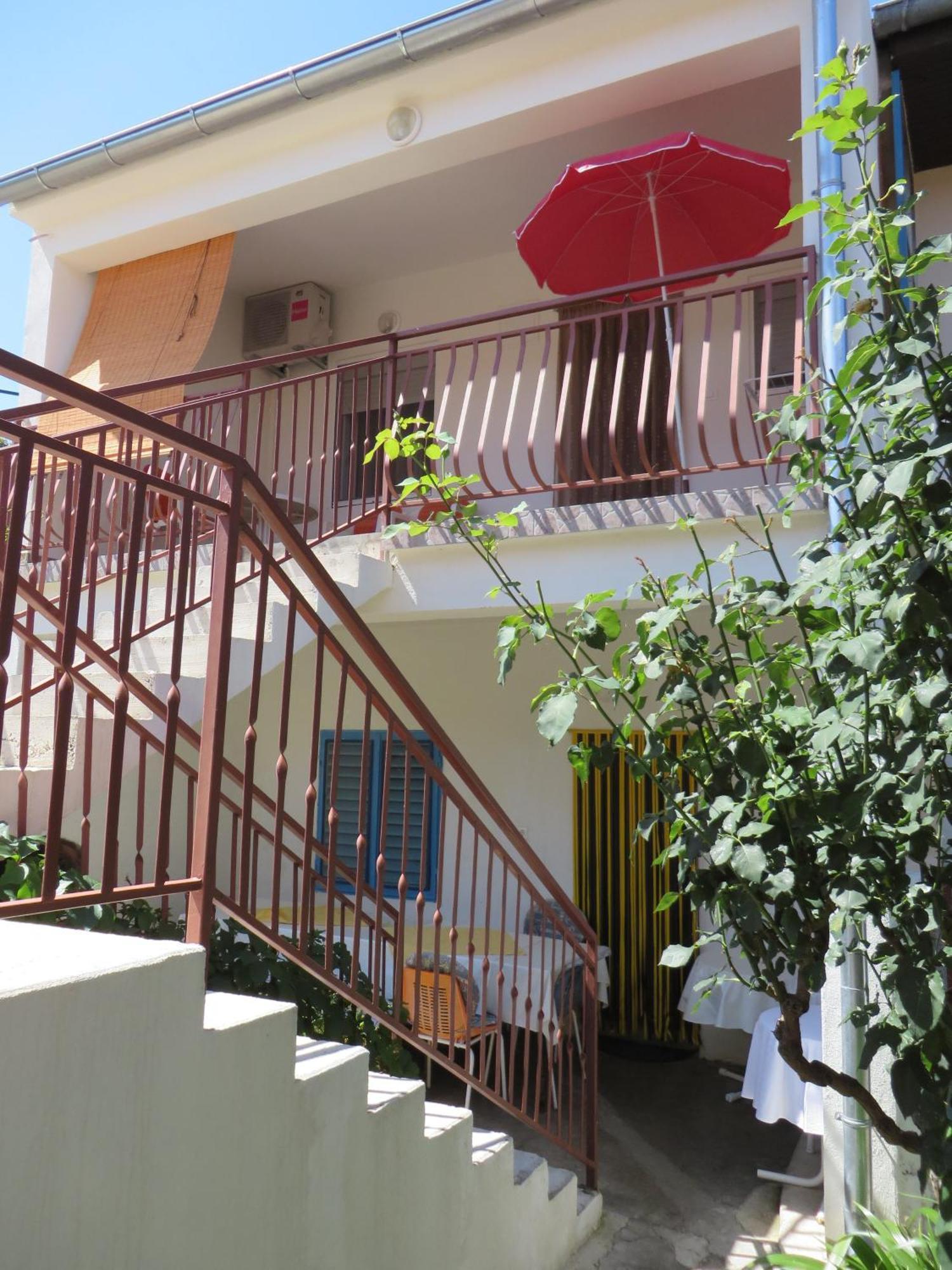Apartment Cvita Биоград на Мору Екстериор снимка