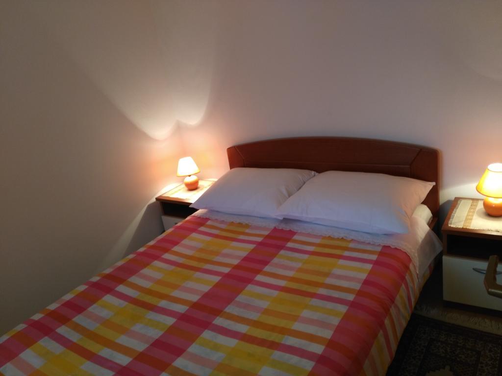 Apartment Cvita Биоград на Мору Екстериор снимка