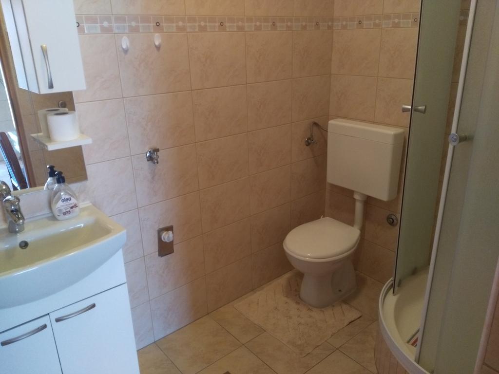 Apartment Cvita Биоград на Мору Екстериор снимка
